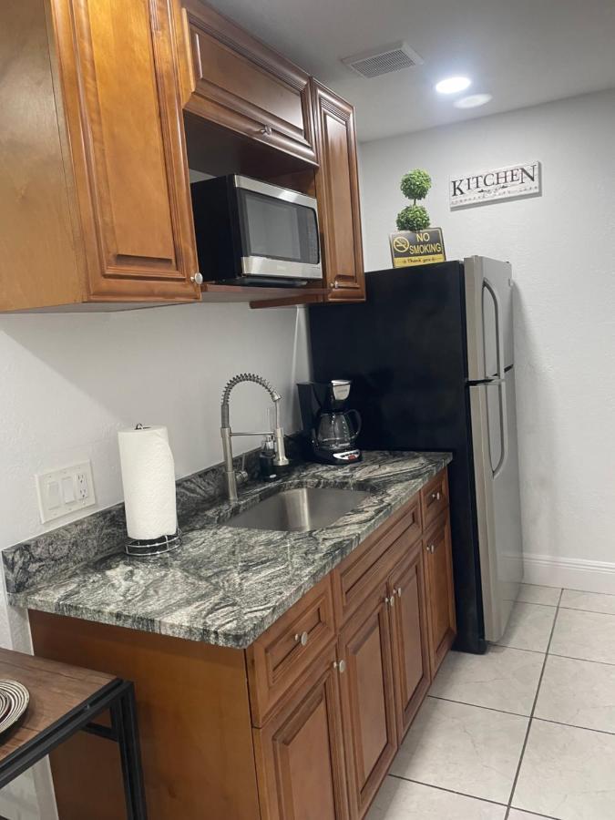 Tranquilo Y Fantastico Apartamento Cerca De Playas Y Areopuerto Tampa Bagian luar foto